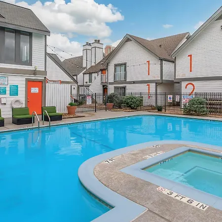 Studio Apt In Med Center 5 Mins From Nrg Stadium